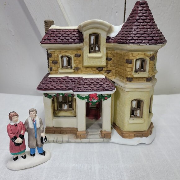 It’s a Wonderful Life – 1993 DHC Lot: Old Grandville House & Ma and Pa Bailey - Picture 2 of 15